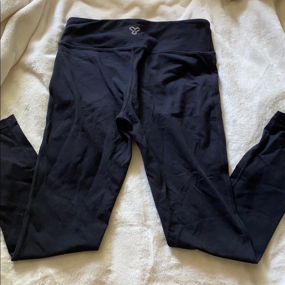 ❤️ TNA Leggings - Picture 1 of 4